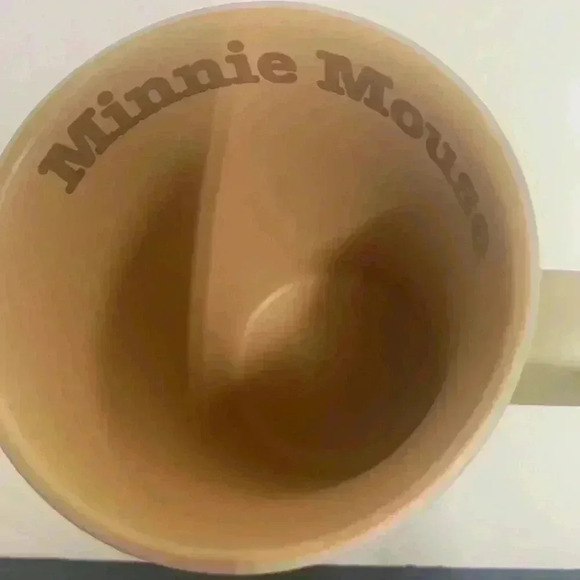 Minnie Mouse coffee cup - Picture 7 of 9